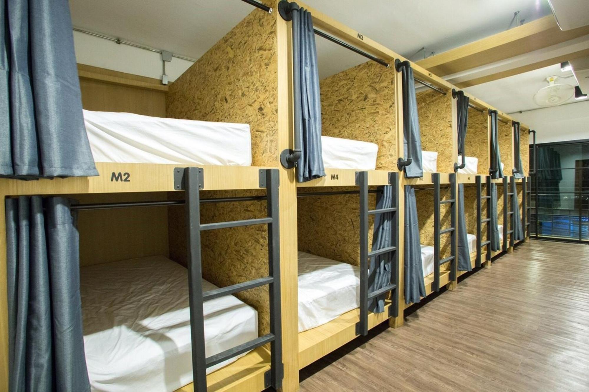 Vestique Hostel Чиангмай Экстерьер фото