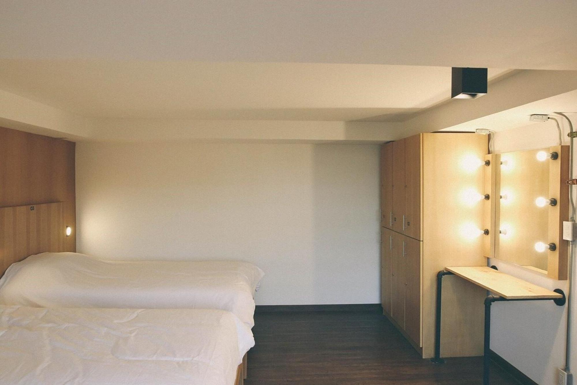Vestique Hostel Чиангмай Экстерьер фото