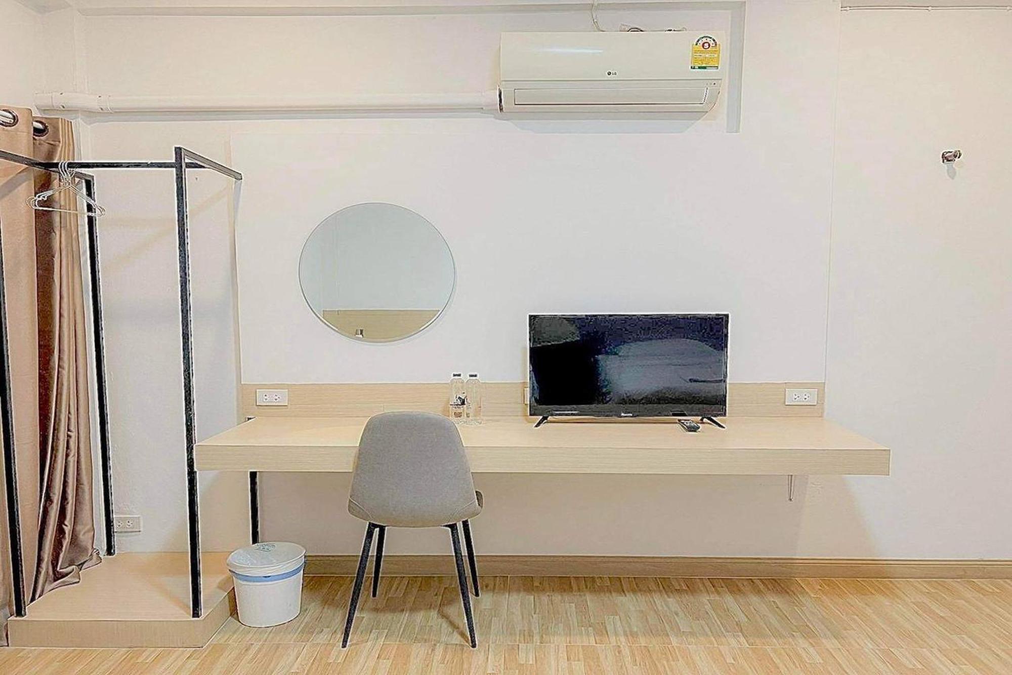 Vestique Hostel Чиангмай Экстерьер фото
