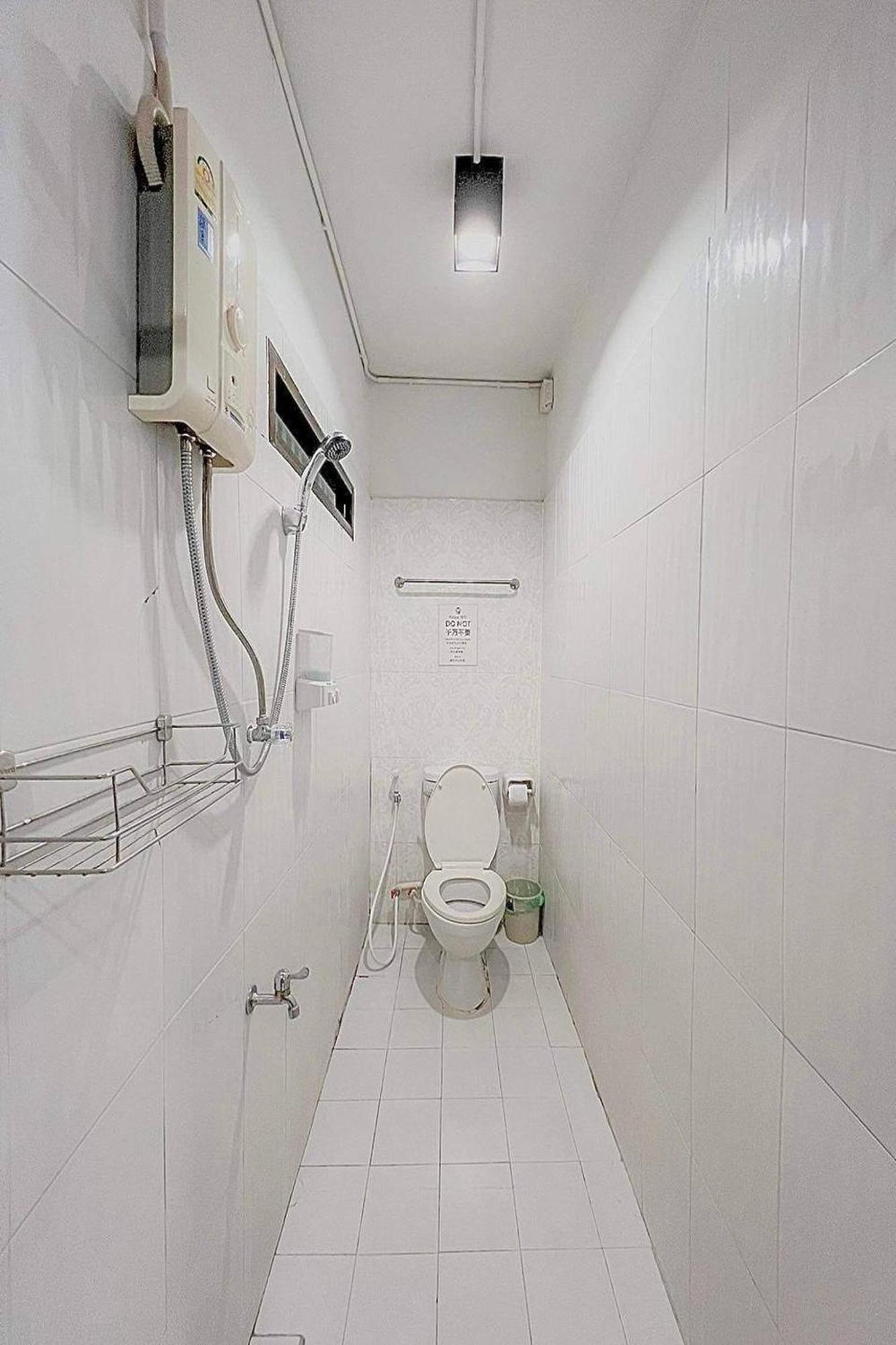 Vestique Hostel Чиангмай Экстерьер фото